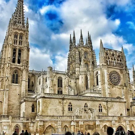 Vivienda Uso Turistico El Vie Apartamento Villarcayo Exterior foto